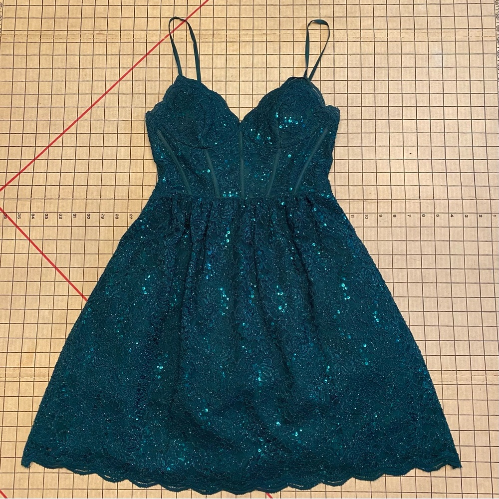 Spaghetti Strap all-over lace short A-line fit and flare skater dress, green sz2